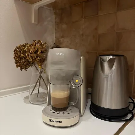 Daire Spacious 2 Bedroom In Centre, Fast Wi-fi, Self Check In, Family & Work Friendly *