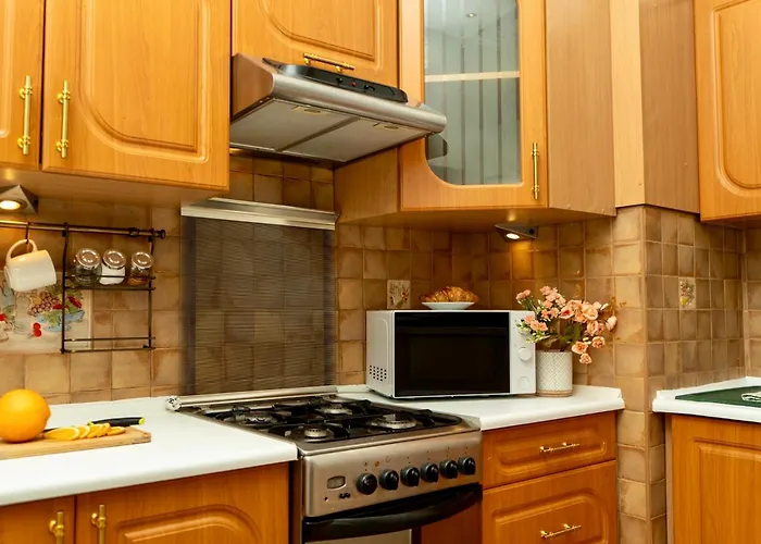 Spacious 2 Bedroom In Centre, Fast Wi-fi, Self Check In, Family & Work Friendly Apartmán