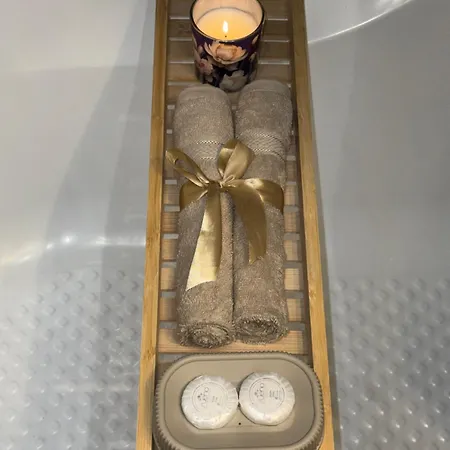 Spacious 2 Bedroom In Centre, Fast Wi-fi, Self Check In, Family & Work Friendly Διαμέρισμα Βαρσοβία